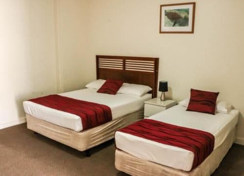 Queen Single Room
