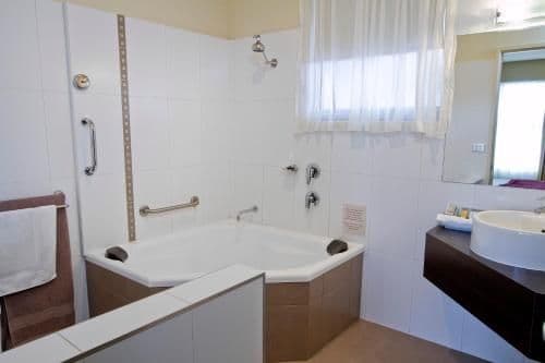 Deluxe Double Room with Spa Bath