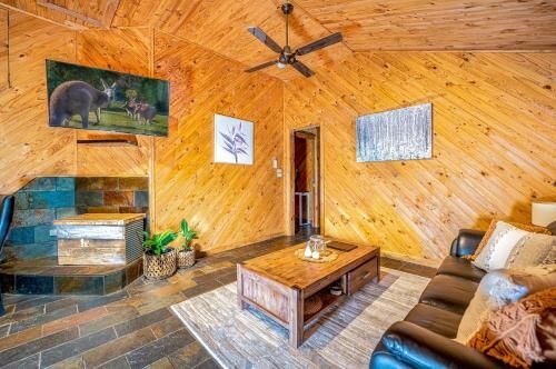 Waterfall Springs Retreat4