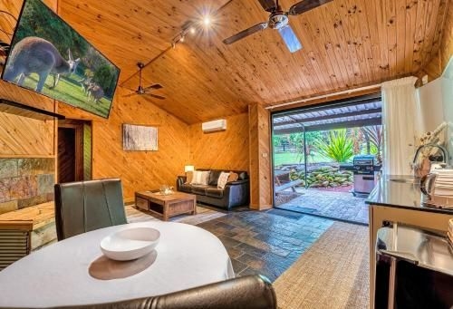 Waterfall Springs Retreat3