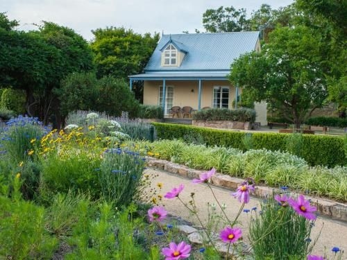 Vineyard Cottages4