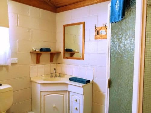 Pet Friendly - King Bed Cottage with Garden View