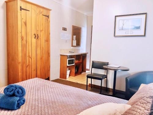 Twelve Apostles Motel & Country Retreat3