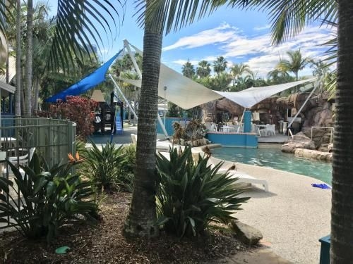 DB Broadbeach Private Apartments with Coastal Holiday Apts4