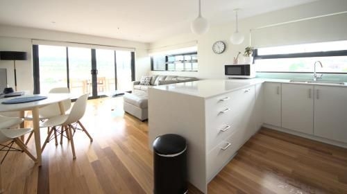 Kangaroo Bay Apartments1