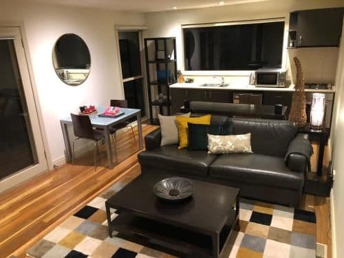 Treetops Cottage 1