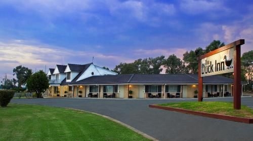 The Duck Inn Apartments0