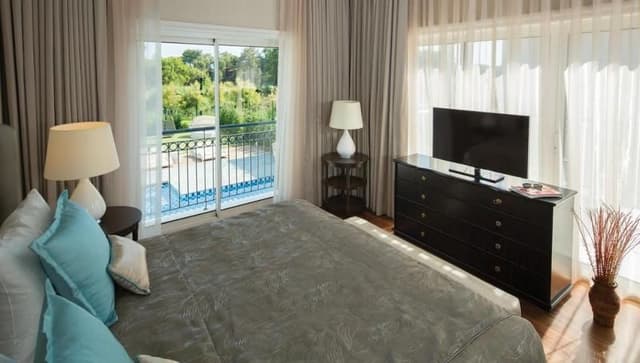 FAMILY ROOM ANNEX