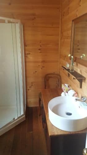 Queen Room 2