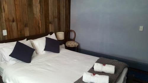 Queen Room 2