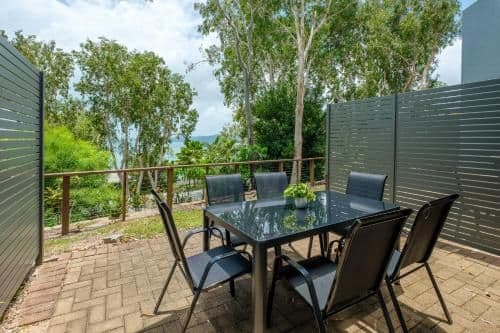 Two-Bedroom Apartment - Sunset Waters 05