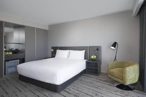 Premium River view Guest room with 1 King