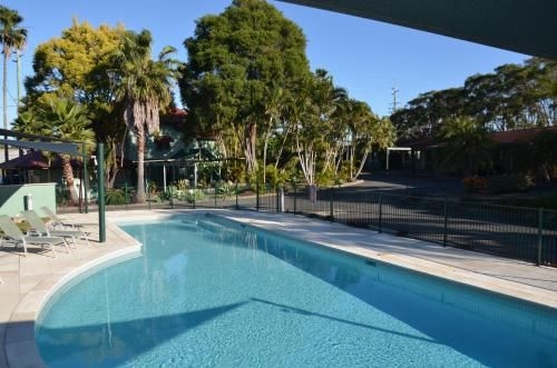 McNevins Logan Park Motel1