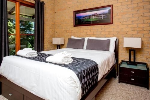 Lookout Mountain Retreat4