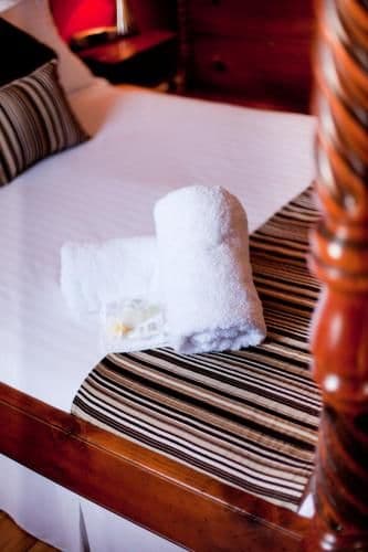 Premium Queen Room with Shared Bathroom