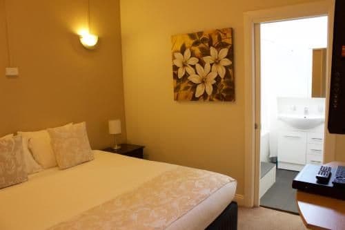 Executive Suite with Spa Bath