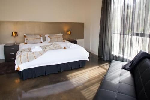 Deluxe King Suite
