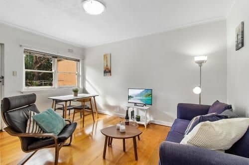 Comfy One-Bedroom Unit Between City And Airport Comfy One-Bedroom Unit Between City And Airport