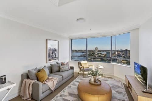 Live the harbourside life Live the harbourside life