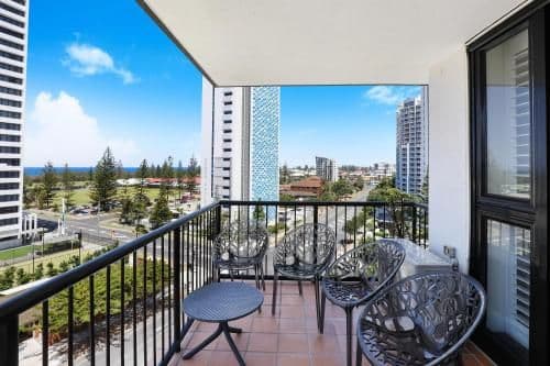 Superior One-Bedroom Apartment