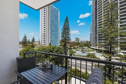 Superior One-Bedroom Apartment