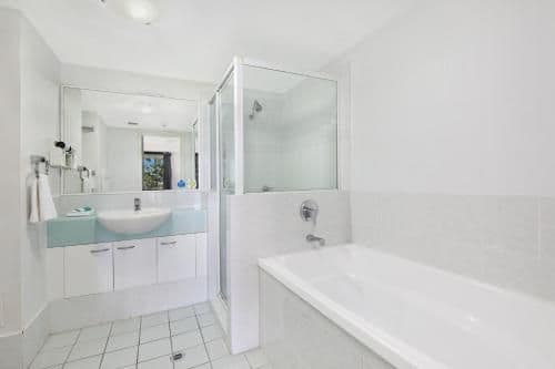 Superior One-Bedroom Apartment