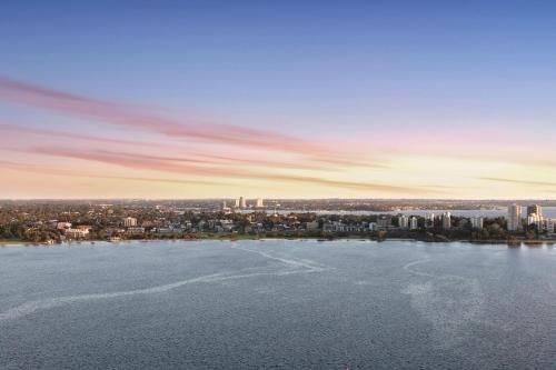 Astra Apartments Perth CBD2