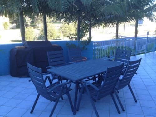Breakers Apartments4