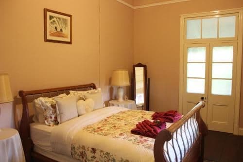 Homestead Queen Room
