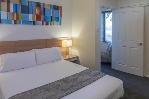 Deluxe Two-Bedroom Apartment with Kitchen