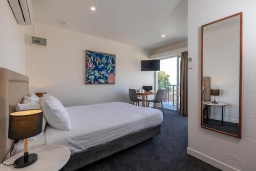 Guest Room (25 square metres)