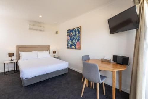 Guest Room (25 square metres)