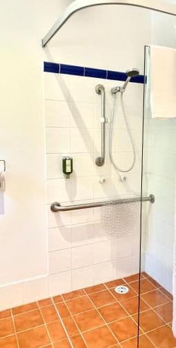 Queen Room - Disability Access