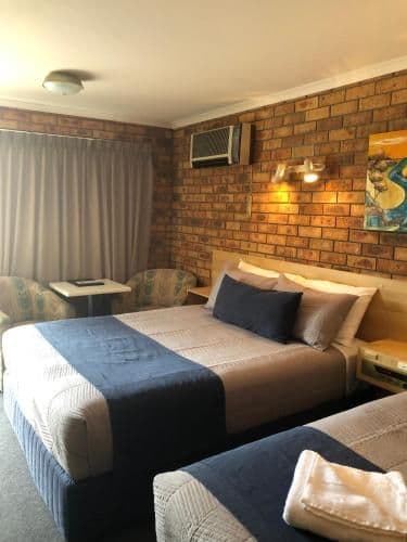 Twin Room with Kitchenette