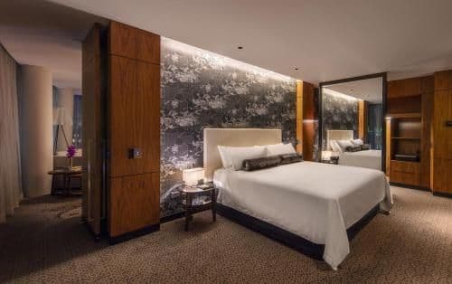 Adored Suite