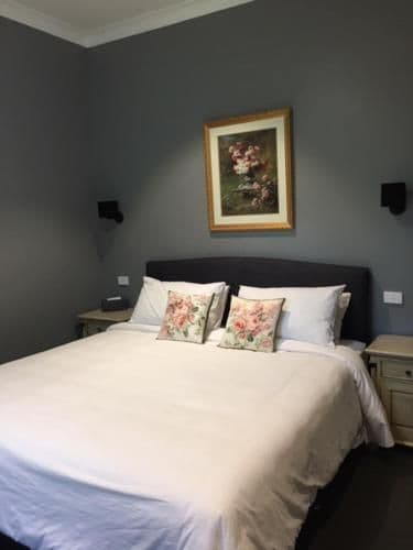 King Room with Spa Bath