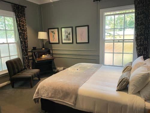 King Room with Spa Bath