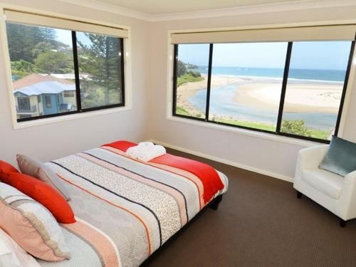 Shirl's By The Sea3