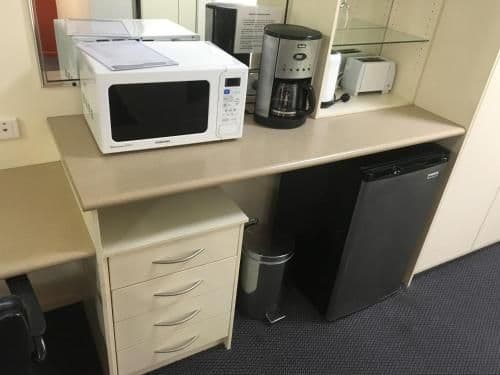 Business Queen Room