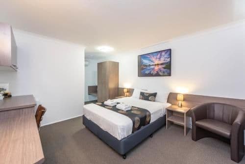 Executive Queen Room