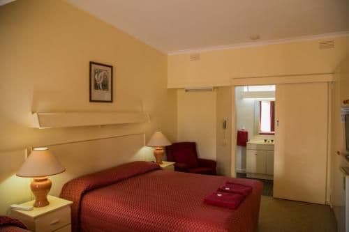 Deluxe Queen Room