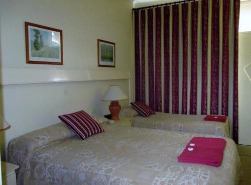 Economy Twin Room