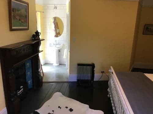 Deluxe Queen Room - The Adelaide