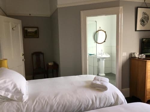 Twin Room - Kenner & King