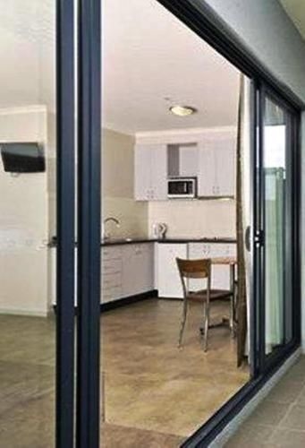 Carlton Lygon Lodge Studio Apartments3