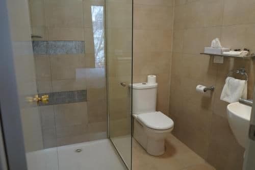 Lygon Front Suite
