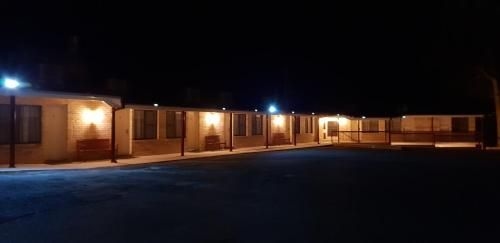 Kandos Fairways Motel2