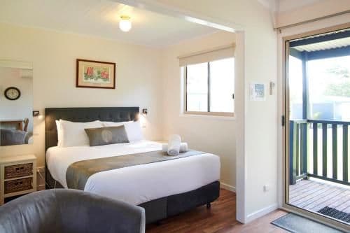 Standard Queen Room