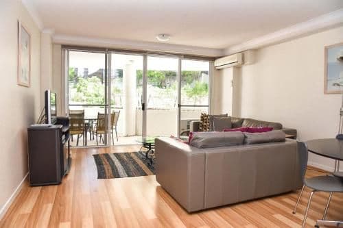 Large One-Bedroom Apartment