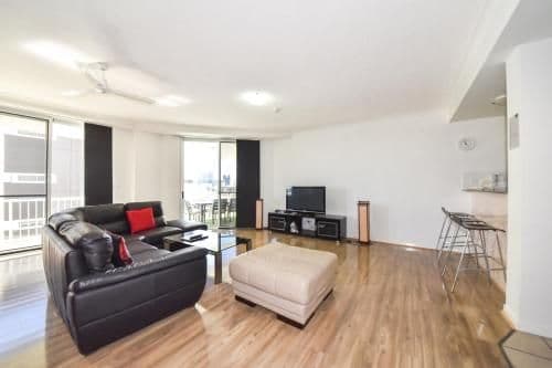 Three-Bedroom Superior Apartment